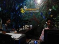 200px-Juni_04_2012_-_sekolah_feminis_buruh_2.jpg