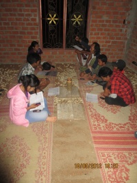 200px-September_18_2012_Benor_FM_Pengecatan_Tower_Triangle.-5.jpg